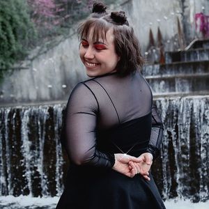 Meet your Posher, Grace